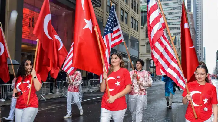 42. kez gururla yürüyecekler
