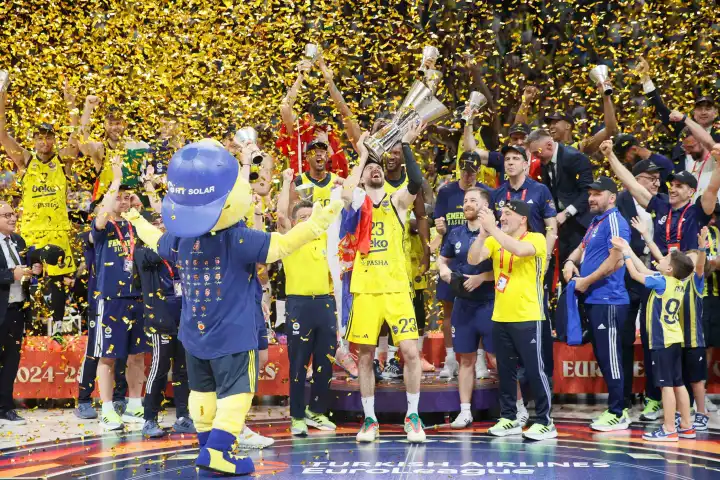 Fenerbahçe Beko Avrupa’nın en büyüğü  haberinin görseli