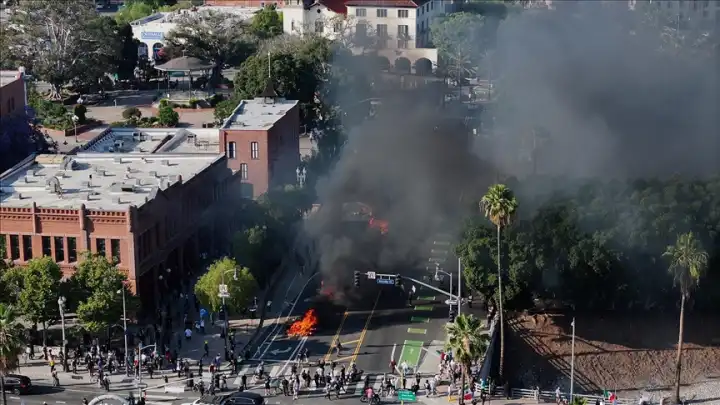 Los Angeles'taki sınır protestoları 3. gününde devam ediyor