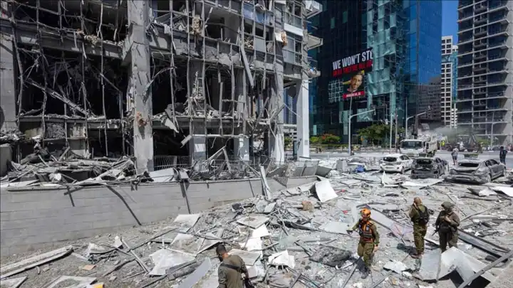 İsrail’in İran’a yönelik saldırılarıyla başlayan çatışma 8. gününde sürüyor haberinin görseli