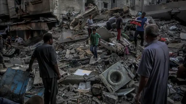 İsrail'in Gazze'de saldırıları devam ediyor  haberinin görseli