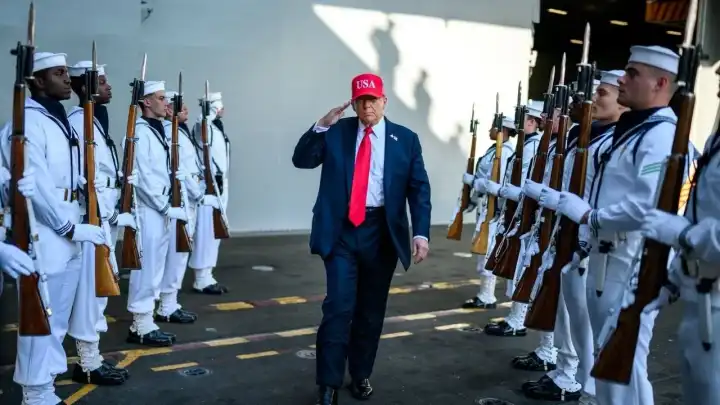 Trump Norfolk’ta ABD donanmasının 250. yıl kutlamasına katıldı