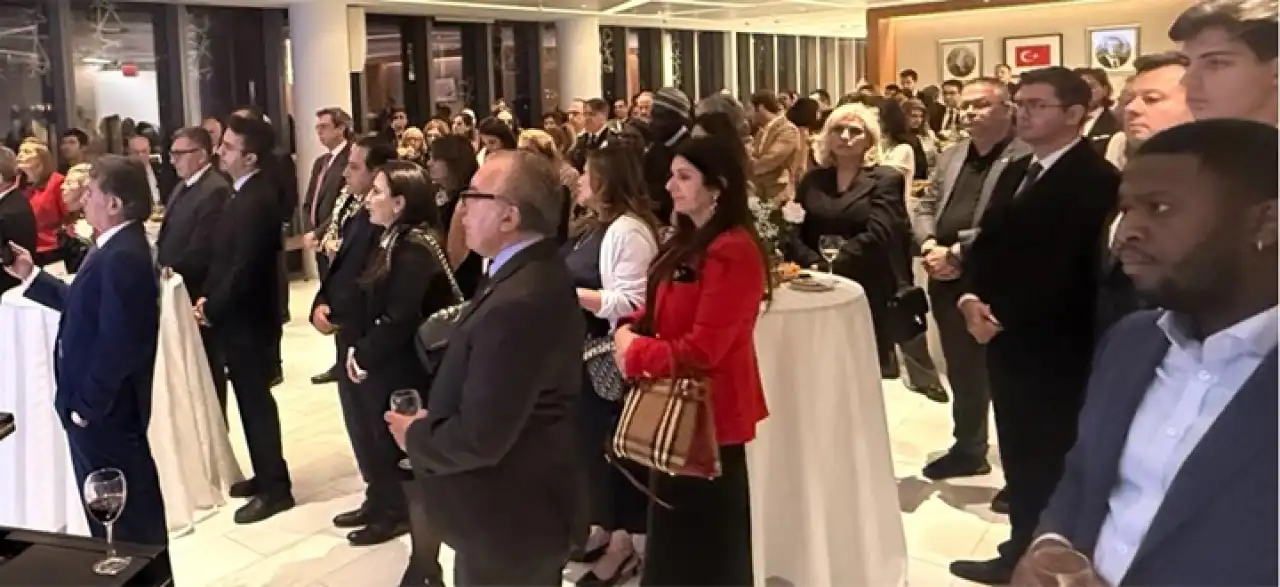 Ne 42. Yıl Dönümü New York’ta görkemli bir resepsiyonla kutlandı