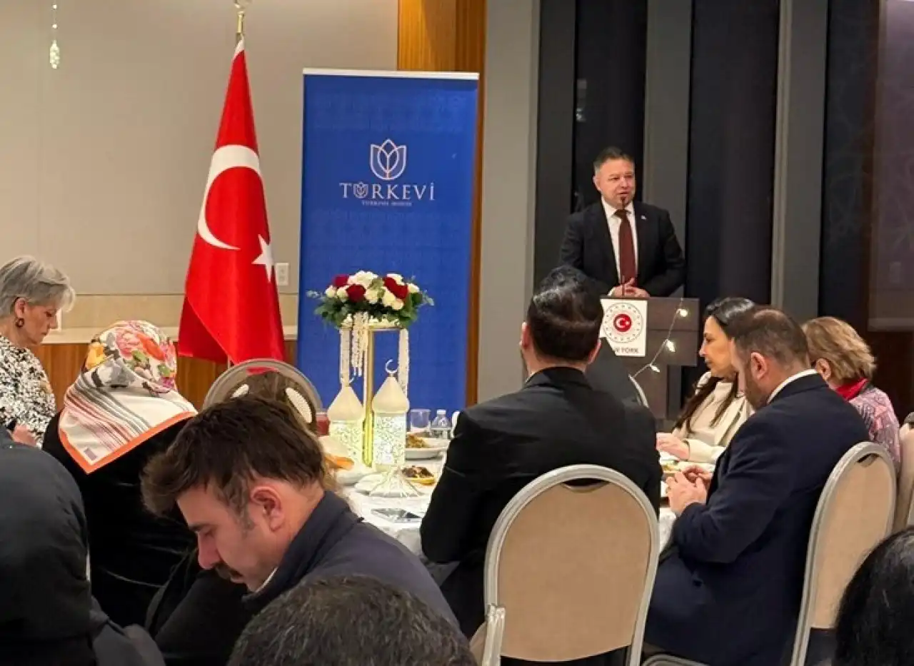 New York Türkevi’nde Ramazan buluşması: Başkonsolos Yazal’ın ev sahipliğinde anlamlı akşam