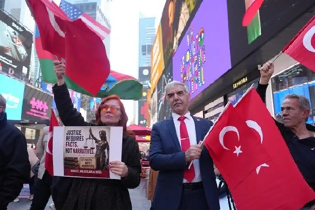 New York’ta Türk toplumundan güçlü mesaj: Tarih çarpıtılamaz