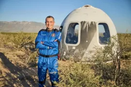 Türk iş insanı Gökhan Erdem, Blue Origin ile uzaya çıktı