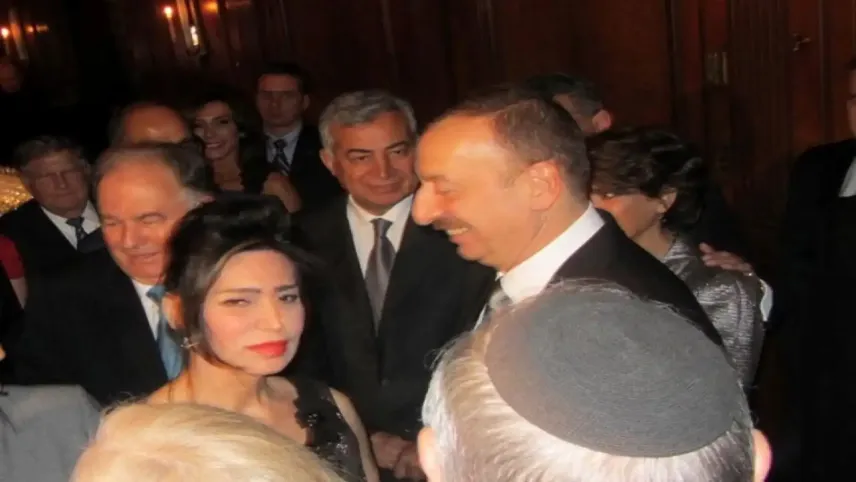 Bakü’den New York’a uzanan bir yolculuk haberinin görseli